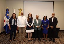 JCE recibe propuestas de aspirantes a miembros de las OCLEE en Chile y Panamá