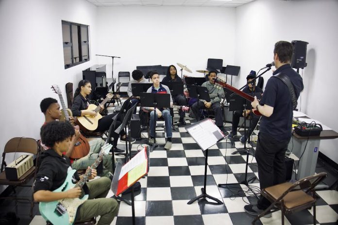 MUSICA ESCUELA